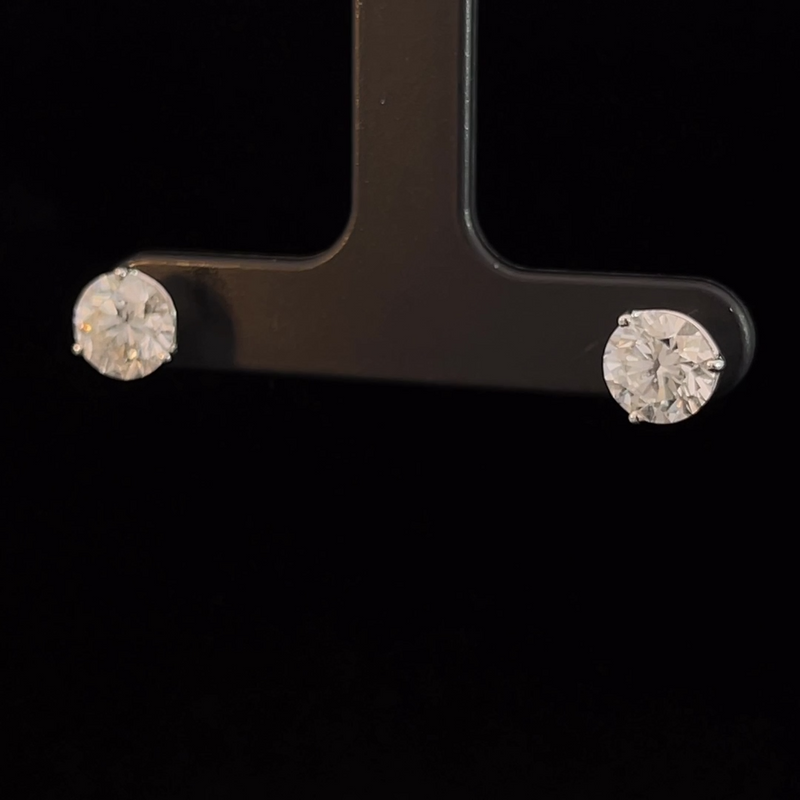 LAB GROWN DIAMOND STUD  3ct